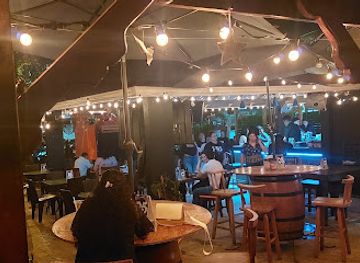 honduras/la-ceiba/bar/colibri