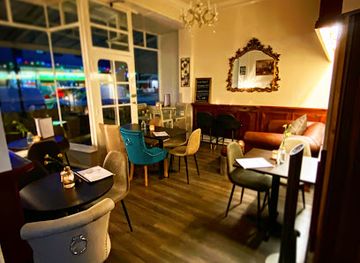 united-kingdom/llandudno/bar/someplace-else