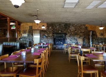 arizona/mogollon-rim/bar/diamond-point-shadows-restaurant