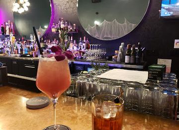 california/inland-empire/bar/the-lobby-cocktail-lounge-kitchen