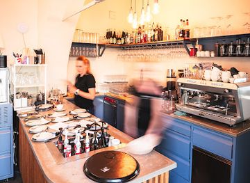 austria/eisenstadt/bar/cafe-im-hof