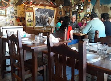 argentina/cerro-fitz-roy/bar/restaurante-ahonikenk-chalten-fonda-patagonia