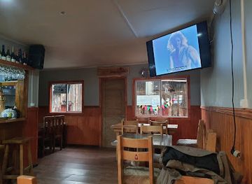 chile/puerto-natales/bar/restobar-world-s-end