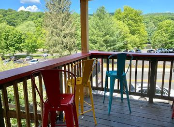 pennsylvania/ohiopyle-state-park/bar/ohiopyle-bakery