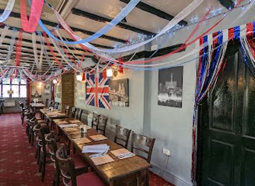 united-kingdom/peak-district/bar/the-hanging-gate