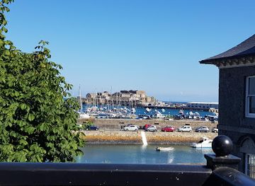 guernsey/fermain-bay/bar/thomas-de-la-rue