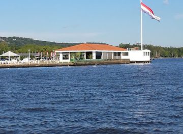 paraguay/ypacarai-lake/bar/para-cuando-la-vida-sanber