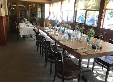 Bell Street Tavern, Events, and Lodging