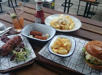 australia/new-england/bar/arbory-bar-eatery