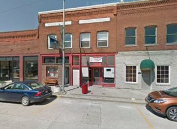 illinois/great-river-road/bar/tiny-s-place