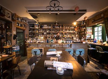 italy/sardinia/bar/mint-julep-cocktail-bar-food-shop