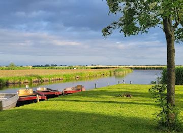 netherlands/ijsselmeer-polders/bar/cafe-de-vriendschap