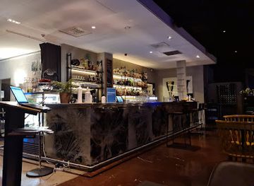 sweden/medelpad/bar/avenue-and-q-bar