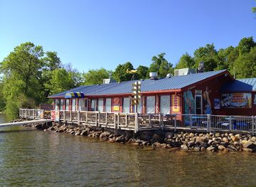 minnesota/otter-tail-lakes-country/bar/zorbaz-otter-tail