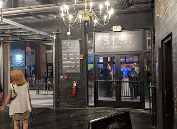 tennessee/ruby-falls/bar/backstage-bar