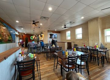 michigan/pictured-rocks-national-lakeshore/bar/earl-e-byrds