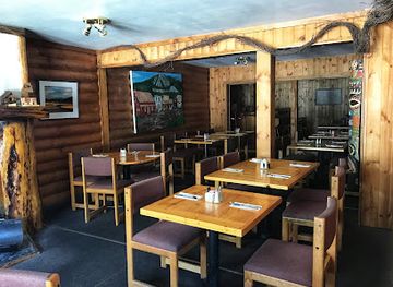 montana/beartooth-highway/bar/the-bistro-cafe-restaurant