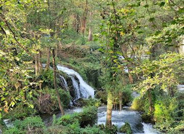 bosnia-and-herzegovina/jajce-waterfalls/bar/villa-pliva-lake