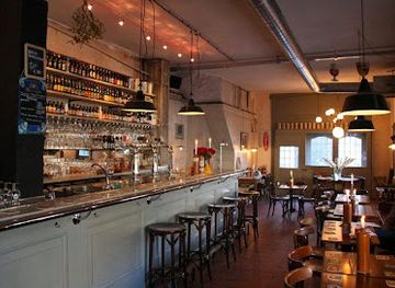 netherlands/the-hague/museumkwartier/bar/cafe-de-la-gare