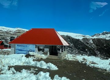 india/tawang/bar/tongpen-la-cafe