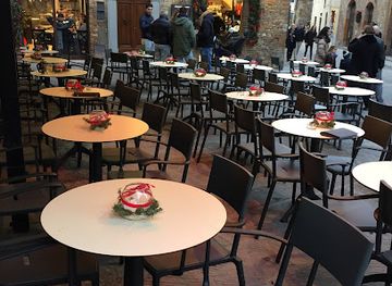 italy/san-gimignano/bar/magnino