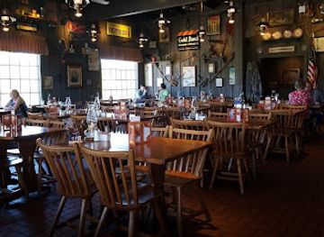 tennessee/reelfoot-lake-area/bar/cracker-barrel-old-country-store