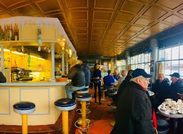 switzerland/jura-mountains/bar/mackintosh-pub