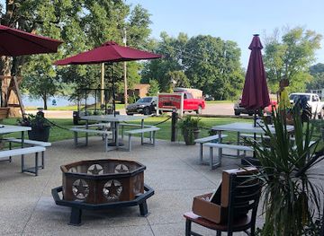 indiana/the-hoosier-national-forest/bar/the-derby-tavern