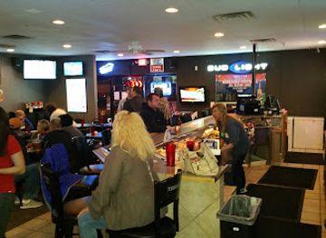 nebraska/eugene-t-mahoney-state-park/bar/thirsty-s-pub