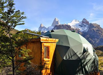 argentina/cerro-fitz-roy/bar/patagonia-eco-domes