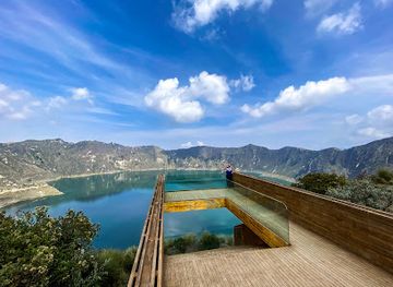 ecuador/napo-region/bar/quilotoa-loop