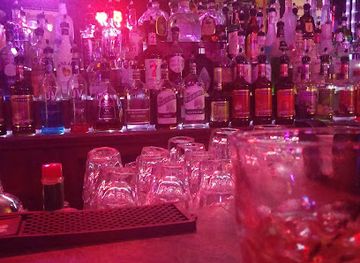 kansas/salina/bar/bishop-street-tavern