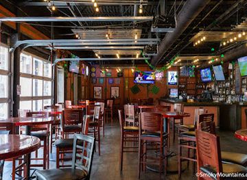 tennessee/gatlinburg/bar/shamrock-pub
