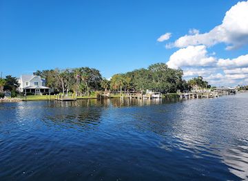 florida/homosassa-springs-wildlife-state-park/bar/florida-cracker-monkey-bar