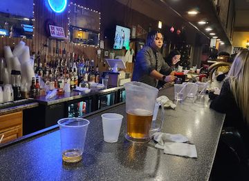 indiana/elkhart/bar/phyls-corner