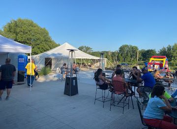 michigan/silver-lake-sand-dunes/bar/golden-sands-golf-course-and-bucket-bar