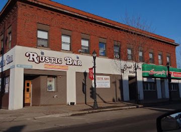 minnesota/duluth/bar/rustic-bar