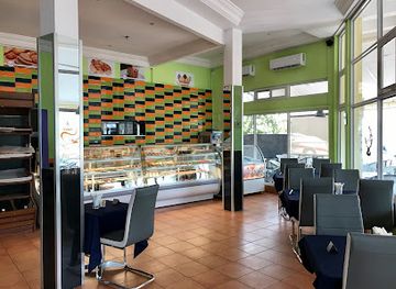 the-gambia/upper-river-region/bar/rendezvous-grill-steak-house-and-cafe