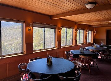 colorado/colorado-river-valley/bar/canyon-tavern