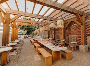 washington/lake-chelan/bar/goldie-s