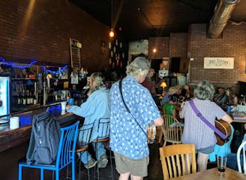 florida/tallahassee/bar/blue-tavern