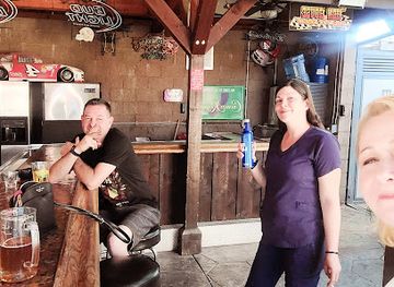 california/shasta-cascade/bar/hen-house