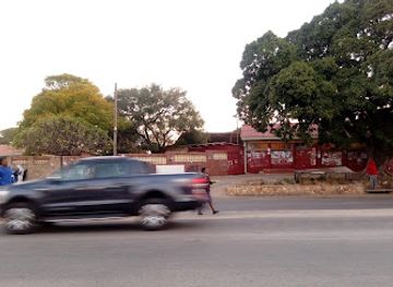 zimbabwe/matabeleland-south/bar/pata-pata-beer-garden