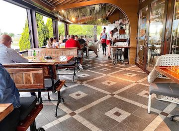 bulgaria/upper-thracian-plain/bar/happy-bar-grill-shell-north