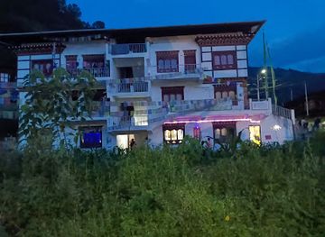 bhutan/trashigang/bar/tun-tun-restaurant