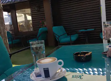 GOLDEN HILL caffe&bar