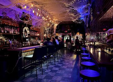 florida/central-florida/bar/the-courtesy