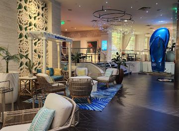 california/palm-springs/racquet-club-estates/bar/license-to-chill