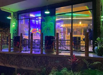 rwanda/kigali/kimihurura/bar/isla-tiki-bar