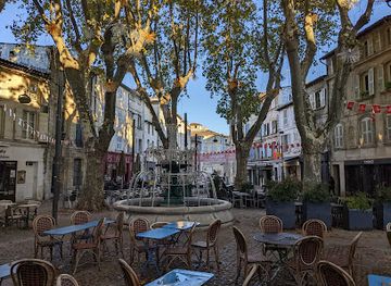 france/avignon/pont-saint-benezet/bar/les-celestins